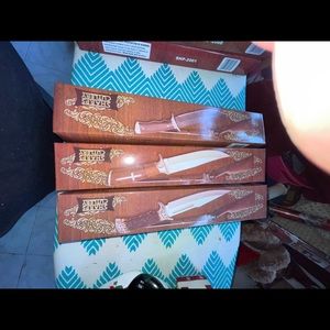 Hunting knives same length different colors 65 each